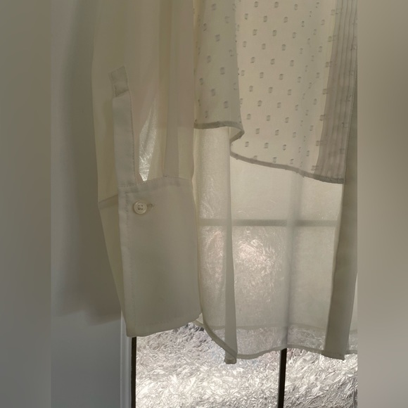 Banana Republic Blouse - Picture 3 of 5